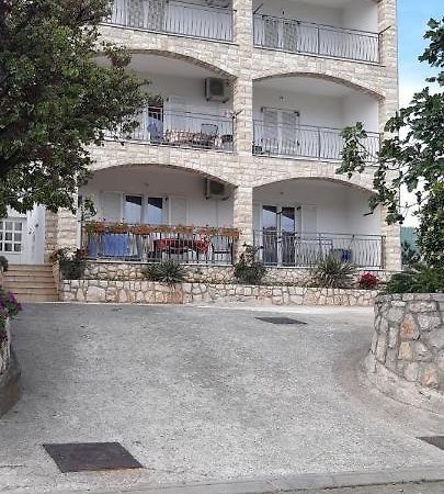 Apartmani Kevric Novi Vinodolski Exterior photo