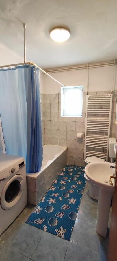 Apartmani Kevric Novi Vinodolski Exterior photo